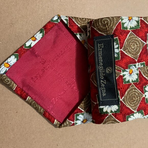 VINTAGE TIE - Picture 2 of 2